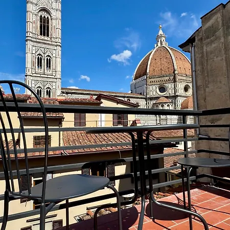Apartament Casa Rebecca Al Duomo Florencja